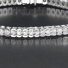 Tennis Bracelet with round Diamonds. 18K Gold. 2504