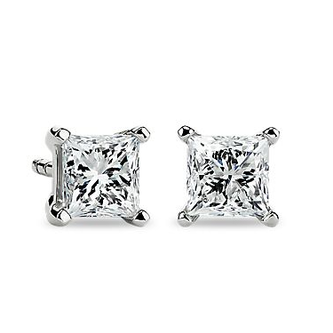 Classic earrings with  Princess cut diamonds. princess studs. 18k gold. 4509