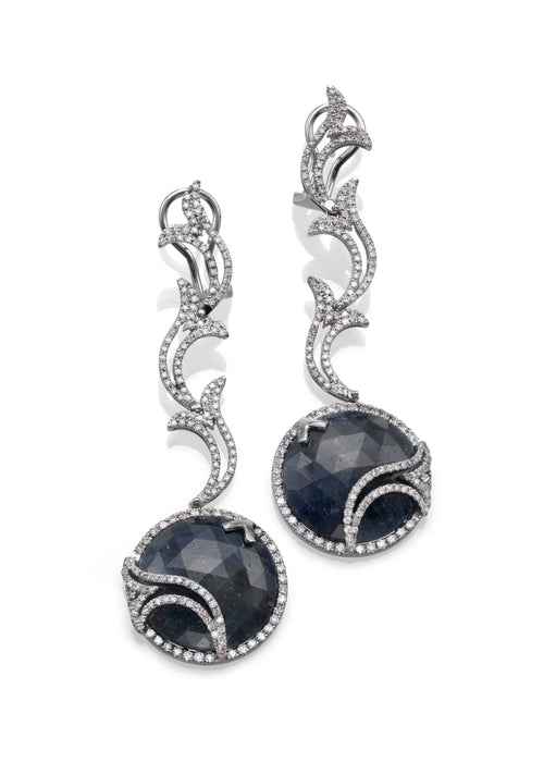 Beutiful and elegant earrings  sapphire  and diamonds . hand made. 7022