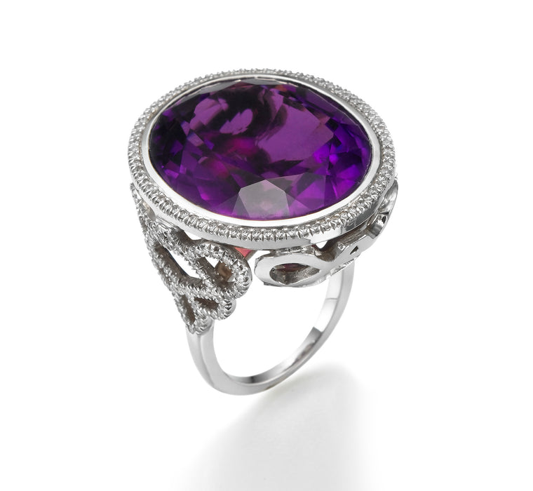 Gems Ring. 18K gold. Diamonds, Ametyst and Brilliants .7008