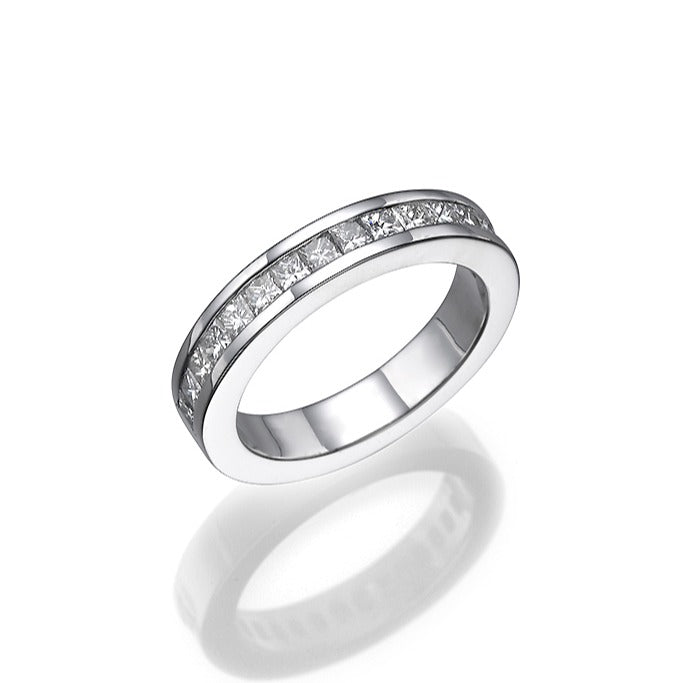 טבעת נישואין של נסיכה חתוכה יהלומים. להקת כלות יהלומים. 18 קראט זהב. 8021