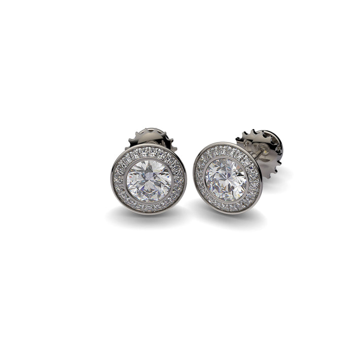 Solitaire Round Diamond stud earrings with Princess cut Diamond Halo. 18K gold 9060